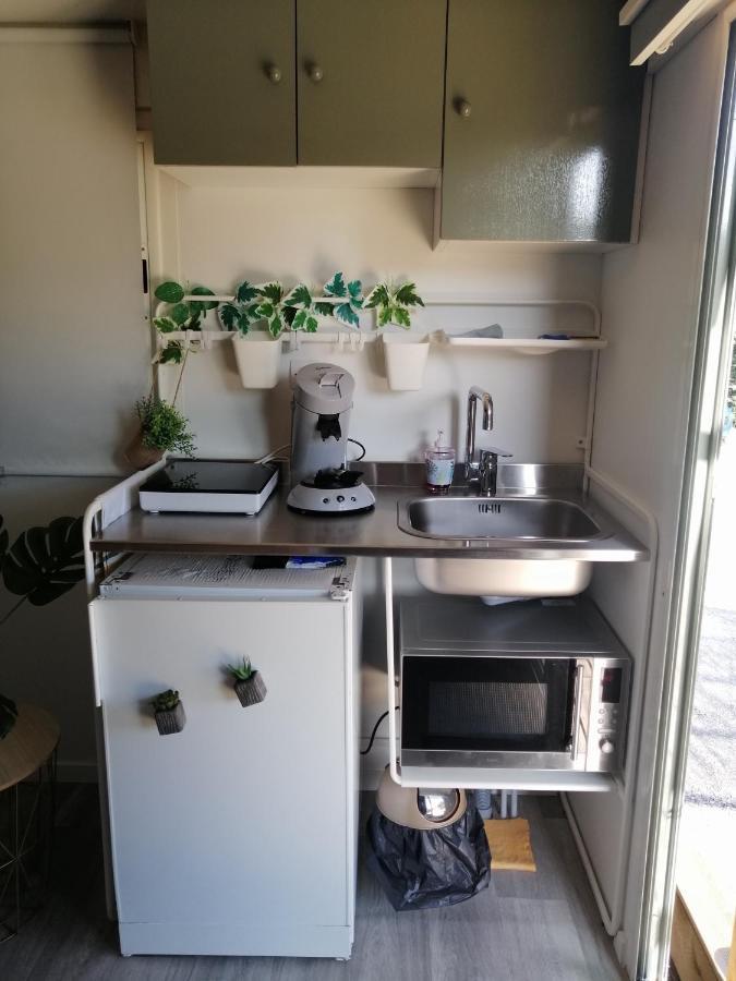 Tiny House Cosy Apartment Андуз Екстериор снимка