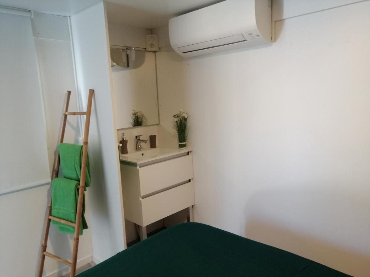 Tiny House Cosy Apartment Андуз Екстериор снимка