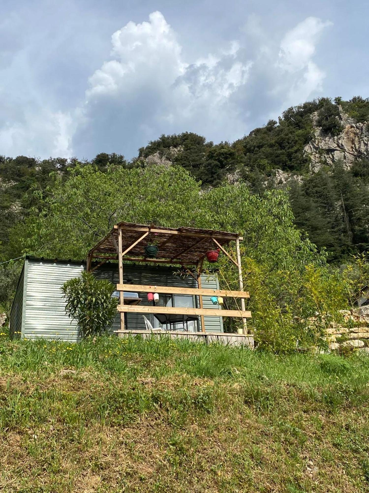 Tiny House Cosy Apartment Андуз Екстериор снимка